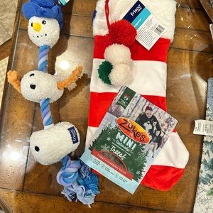 NWT Snowman rope toy/Christmas stocking/treats gift set Great gift for your pup!